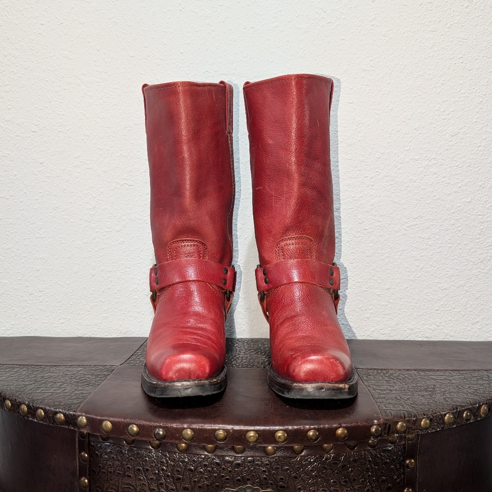 NEW Frye Harness 12R Red Biker Boots size 9 - Picture 3 of 11